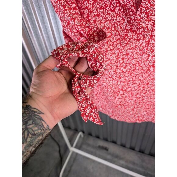 Adrienne Vittadini Red with White Flora Print Blouse Women's Size Small - Picture 5 of 6